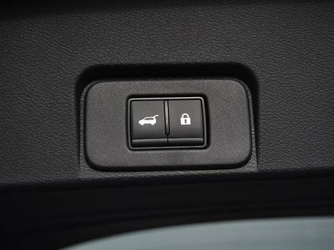 New 2026 Nissan Rogue Platinum image 31