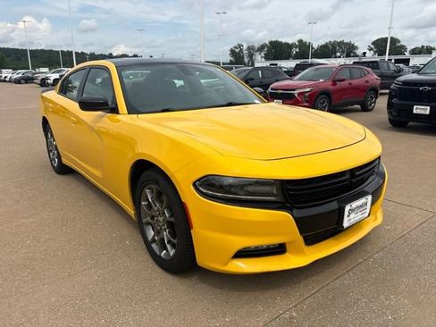 Used 2017 Dodge Charger SXT w/ AWD Plus Group image 1