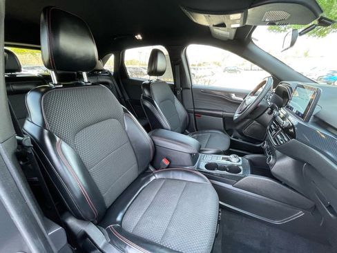 Used 2023 Ford Escape ST-Line image 31