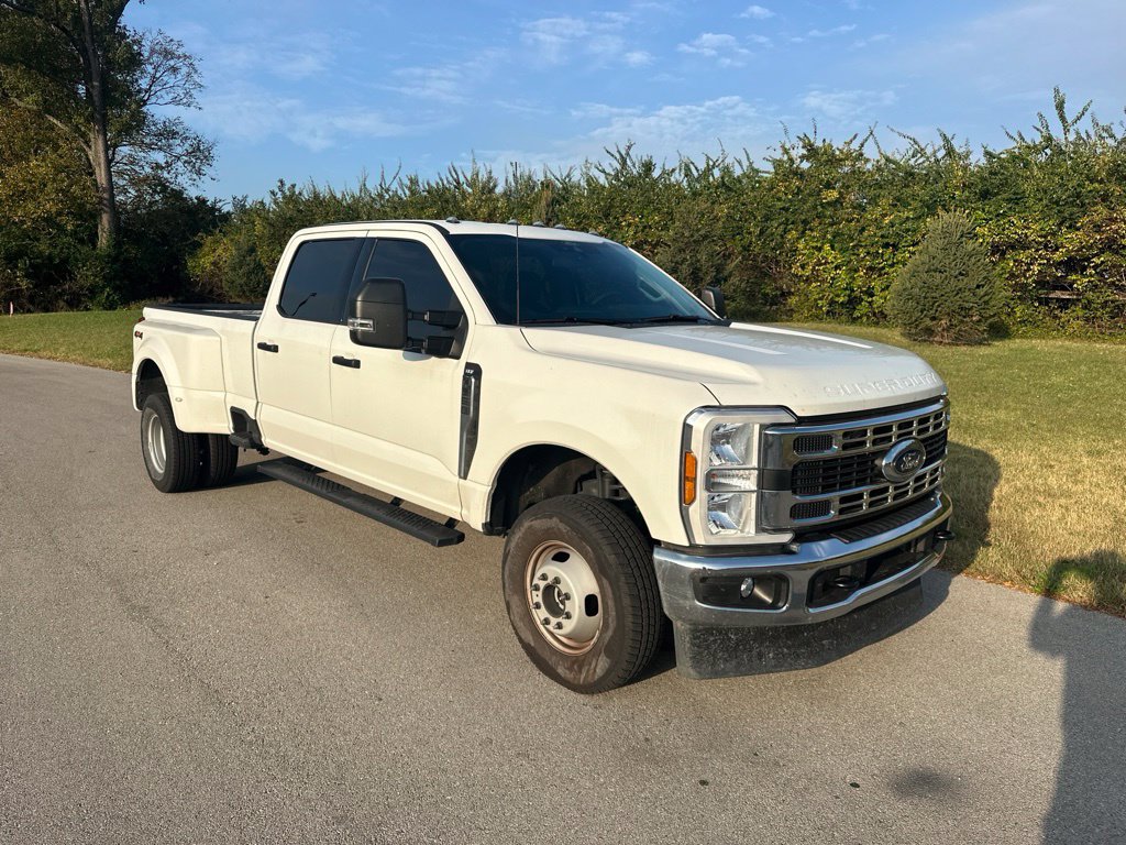 Used 2025 Ford F350 XLT AWD/4WD image 1