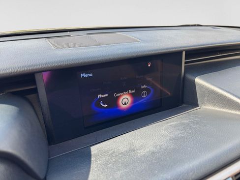 Used 2019 Lexus IS 300 w/ Premium Package RWD image 22