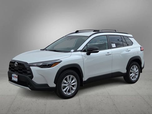 New 2026 Toyota Corolla Cross LE image 1