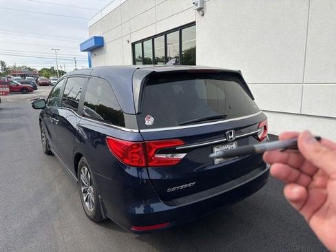 Certified 2024 Honda Odyssey EX-L image 6