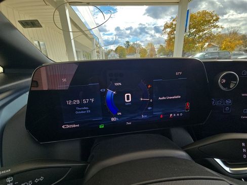 New 2026 Chevrolet Equinox EV LT image 12