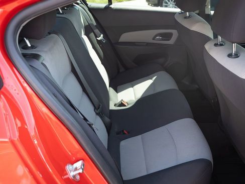 Used 2016 Chevrolet Cruze LS FWD image 21