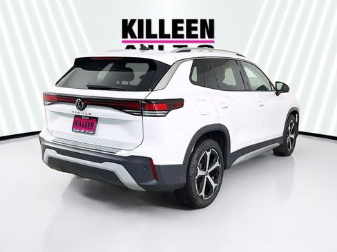 New 2026 Volkswagen Tiguan SE image 7