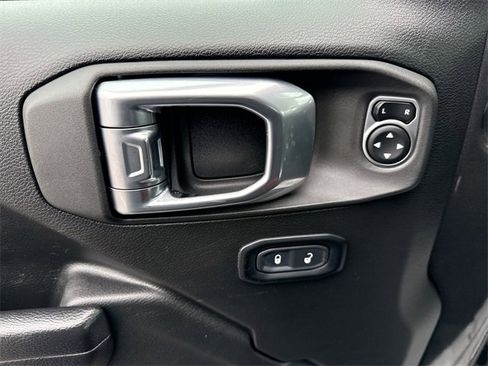 Used 2023 Jeep Gladiator Rubicon w/ LED Lighting Group image 15