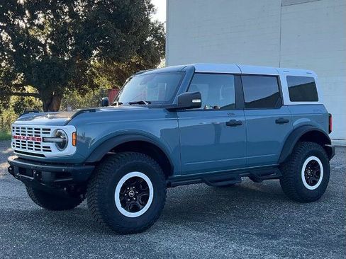 Certified 2023 Ford Bronco Wildtrak AWD/4WD image 2