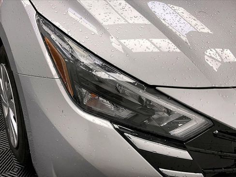 Certified 2025 Nissan Versa S w/ Trunk Package image 24