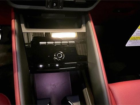 New 2025 Porsche Macan 4S Electric image 26