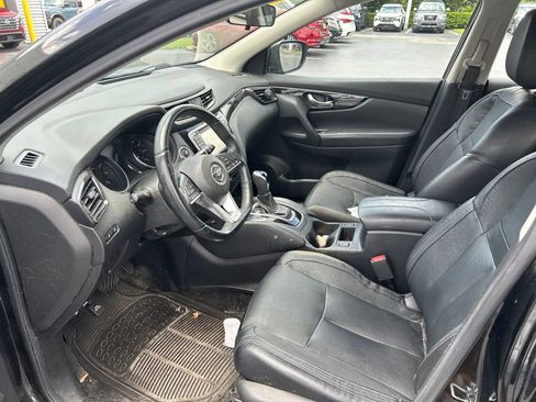 Used 2017 Nissan Rogue Sport SL FWD image 10