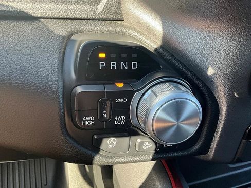 Used 2020 RAM 1500 Rebel image 20