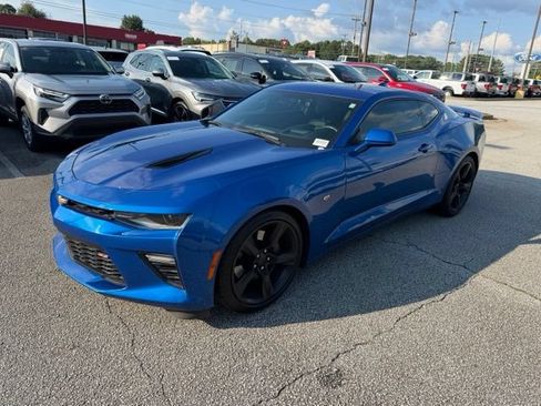 Used 2017 Chevrolet Camaro SS RWD image 2