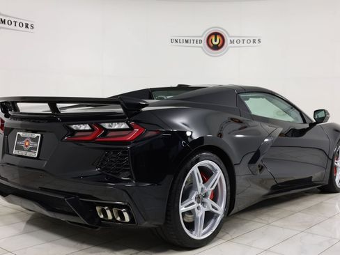 Used 2025 Chevrolet Corvette Stingray Premium Conv w/ Z51 Performance Package RWD image 38