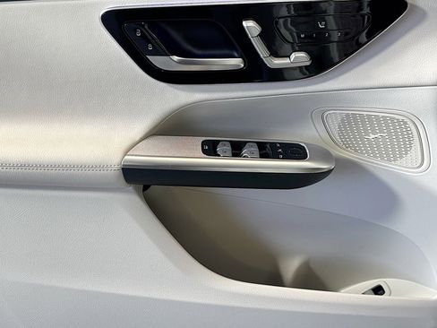 Certified 2026 Mercedes-Benz GLC 300 image 17