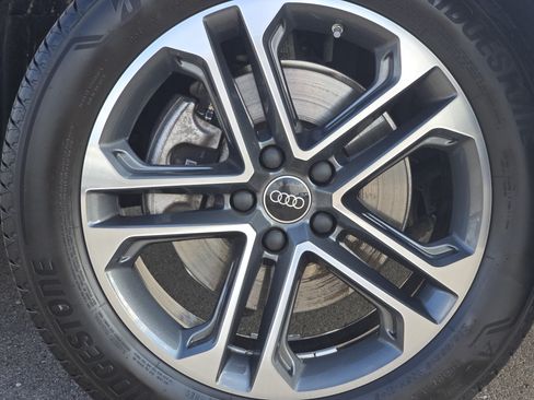 Certified 2025 Audi Q5 Premium Plus w/ Premium Plus AWD/4WD image 16