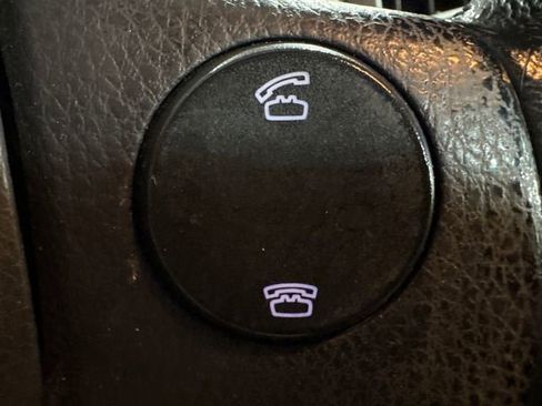 Used 2013 Toyota RAV4 Limited AWD/4WD image 12