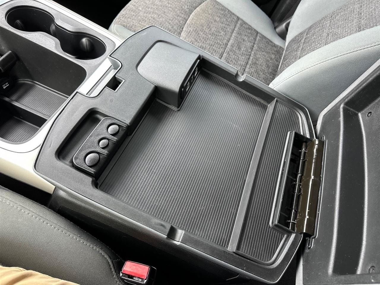 Used 2018 RAM 1500 Outdoorsman AWD/4WD image 39