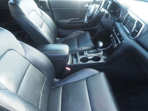 Used 2019 Kia Sportage EX image 22