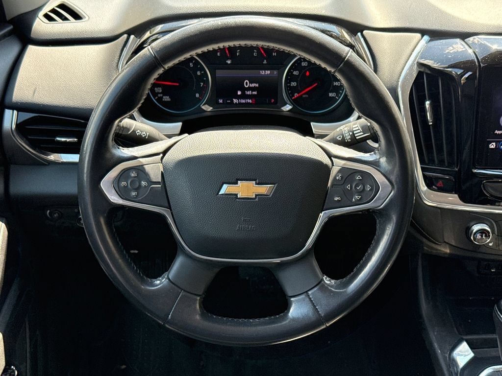 Used 2020 Chevrolet Traverse LT FWD image 13