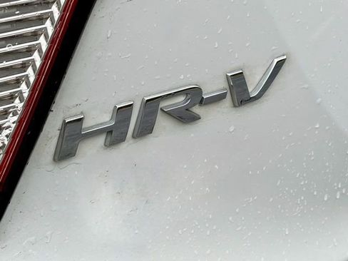 Used 2022 Honda HR-V LX image 15
