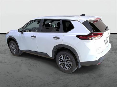 Certified 2025 Nissan Rogue S AWD/4WD image 2