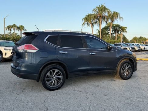 Used 2016 Nissan Rogue SL w/ SL Premium Package FWD image 5