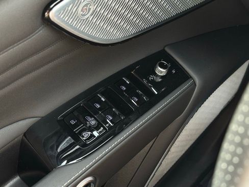 Certified 2024 Maserati Grecale GT image 13