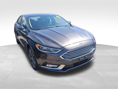 Used 2017 Ford Fusion Titanium FWD image 22