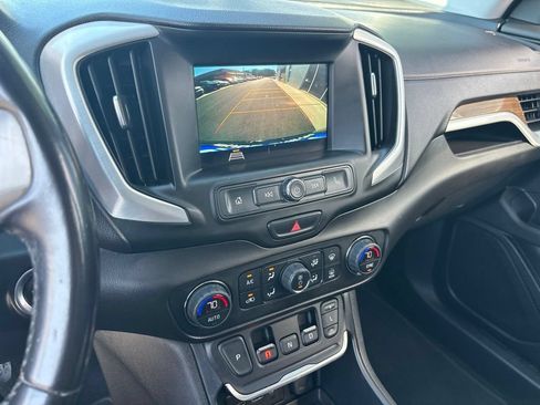 Used 2020 GMC Terrain SLE w/ Driver Convenience Package AWD/4WD image 10