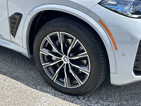 Used 2024 BMW X5 sDrive40i w/ Executive Package RWD image 9