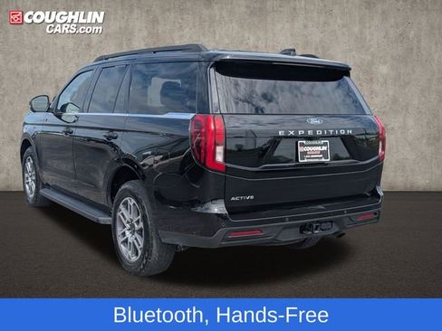 Used 2025 Ford Expedition Active AWD/4WD image 6