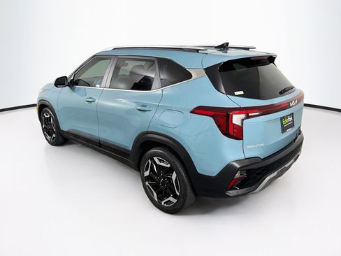Used 2024 Kia Seltos SX w/ SX Sunroof Package AWD/4WD image 5
