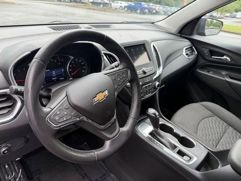 Used 2019 Chevrolet Equinox LT FWD image 13