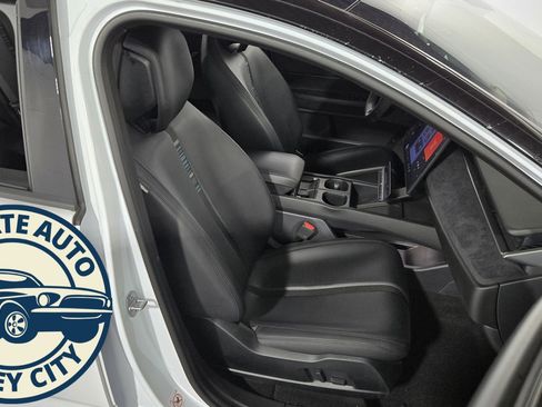 Used 2023 Fisker Ocean Ultra image 36