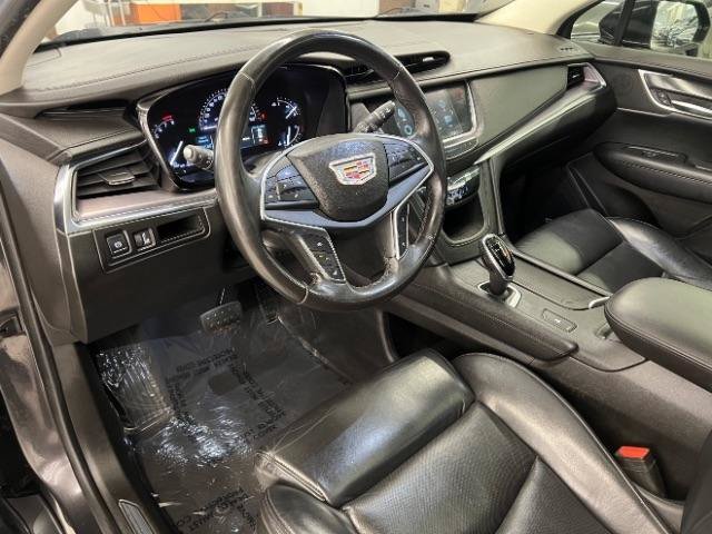 Used 2017 Cadillac XT5 Luxury w/ Driver Awareness Package FWD image 7