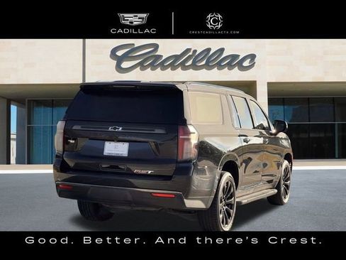 Used 2022 Chevrolet Suburban RST w/ Luxury Package image 3