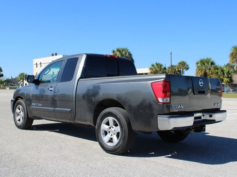 Used 2007 Nissan Titan SE image 15