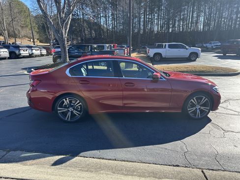 Used 2021 BMW 330i xDrive Sedan AWD/4WD image 4