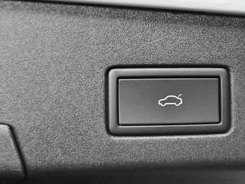 Used 2022 Volkswagen ID.4 Pro S RWD image 10