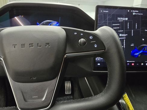 Used 2021 Tesla Model S Plaid image 25