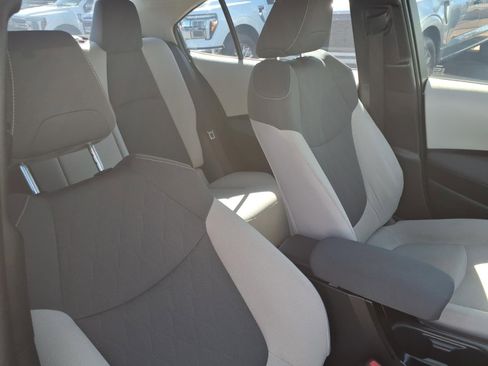 Used 2020 Toyota Corolla LE w/ Carpet Mat Package (TMS) FWD image 12