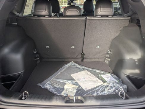 New 2026 Jeep Compass Latitude image 19