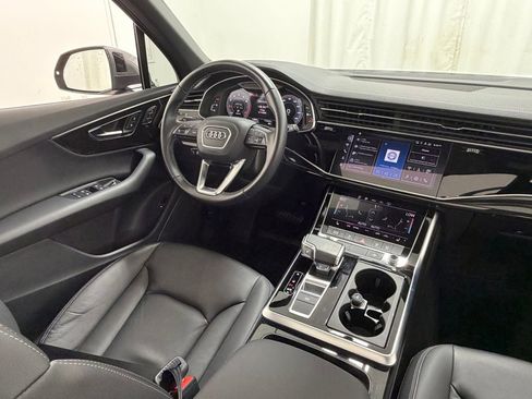 Used 2025 Audi Q7 2.0T Premium w/ Convenience Package AWD/4WD image 10