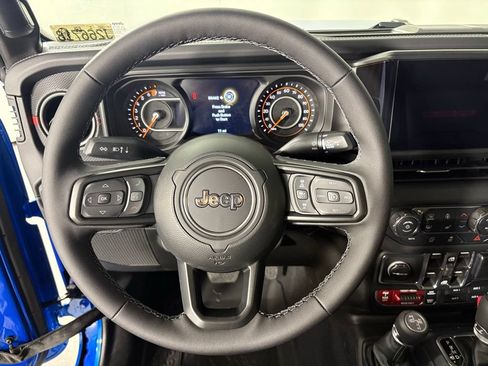 New 2026 Jeep Gladiator Rubicon AWD/4WD image 22