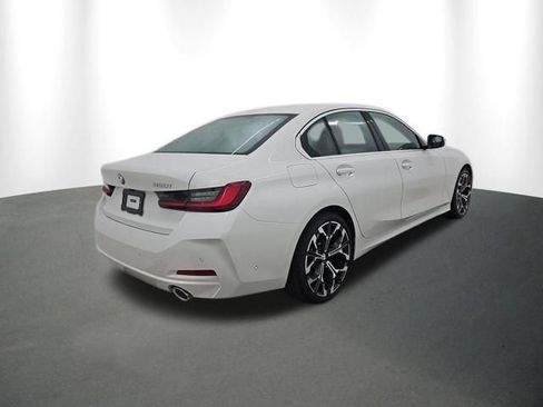 Used 2025 BMW 330i Sedan RWD image 12