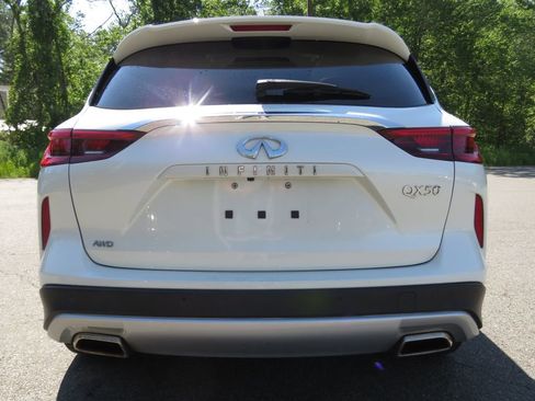 Used 2020 INFINITI QX50 Luxe w/ Navigation Package AWD/4WD image 6