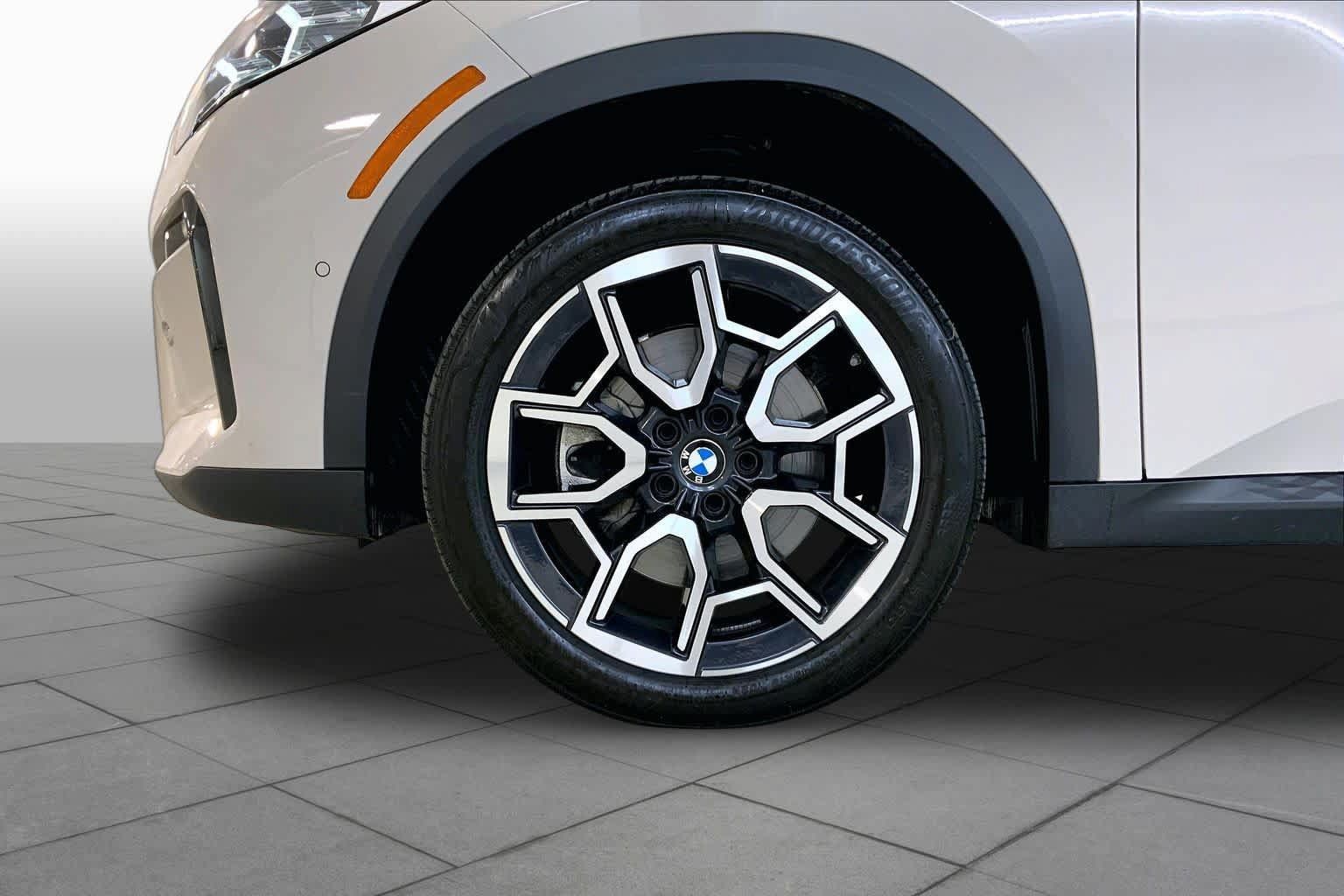 Used 2026 BMW X2 xDrive28i AWD/4WD image 10
