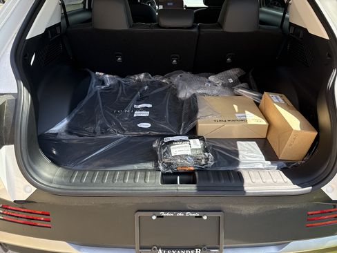 New 2026 Hyundai Ioniq 5 SEL AWD/4WD image 5