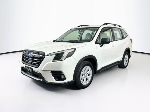 Used 2023 Subaru Forester AWD/4WD image 3